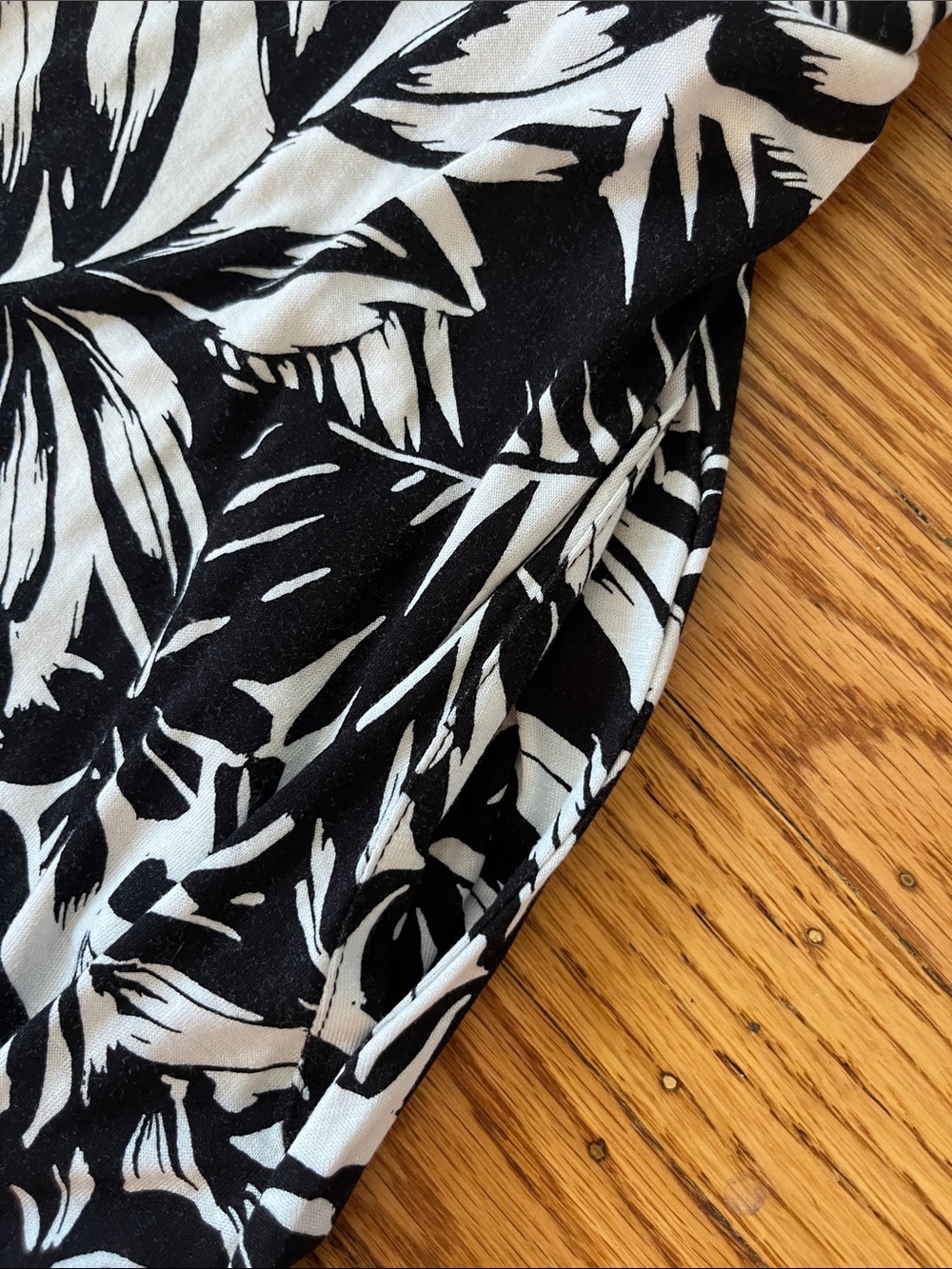 LOFT Black White Tropical Print Dress Medium Sleeveless Fit Flare - Picture 3 of 5